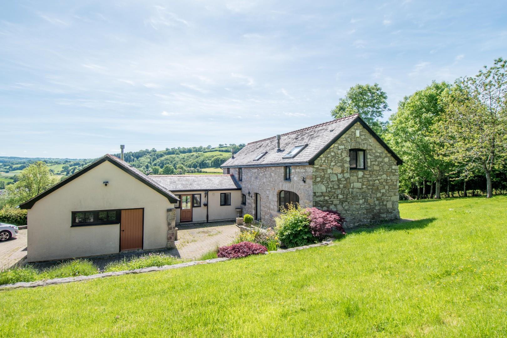 House Detached Pwllglas, Ruthin